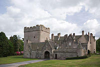 800px-Drum Castle